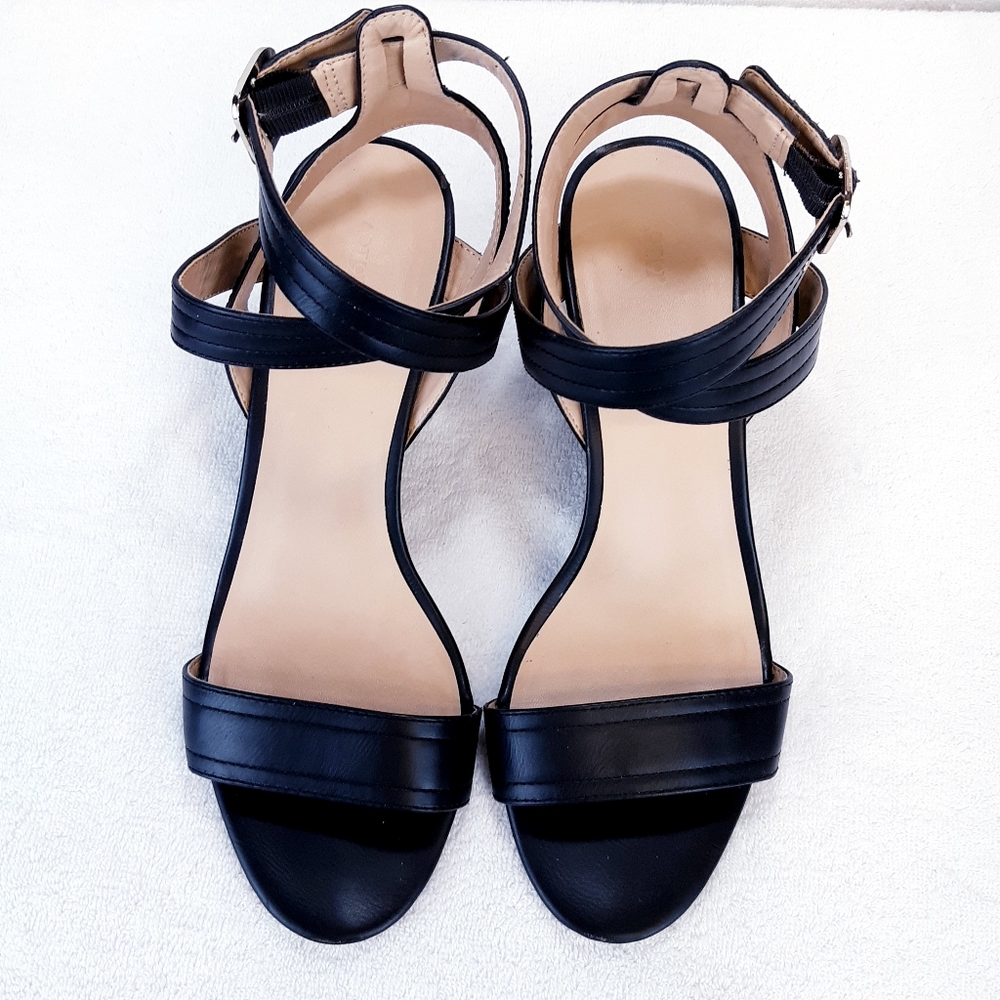 APT. 9 APPACEFUL BLACK SANDAL - Picture 10 of 16
